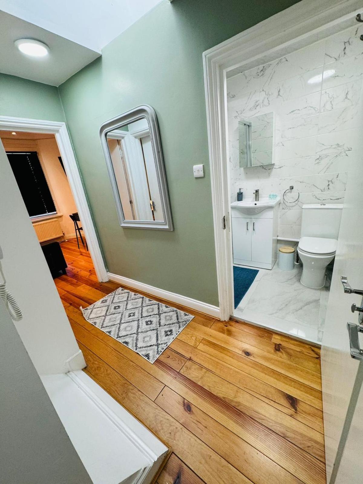 Апартаменты Notting Hill Guest Flat Илинг Экстерьер фото